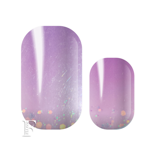 Flossé mystic ombre nails wraps with subtle glitter detailing. 